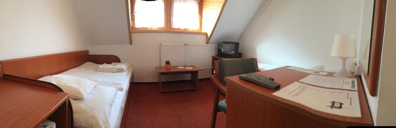 Hotel Juventus Velence Extérieur photo